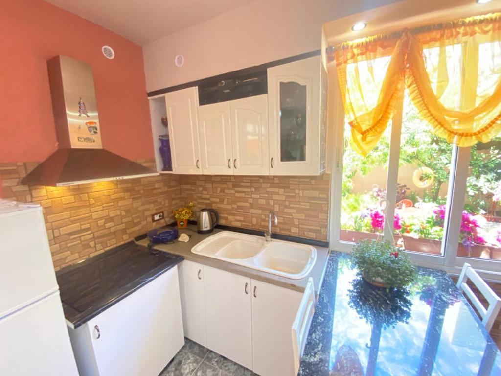 Terracotta House 1 *